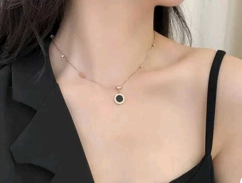 Roman Reversible chain necklace