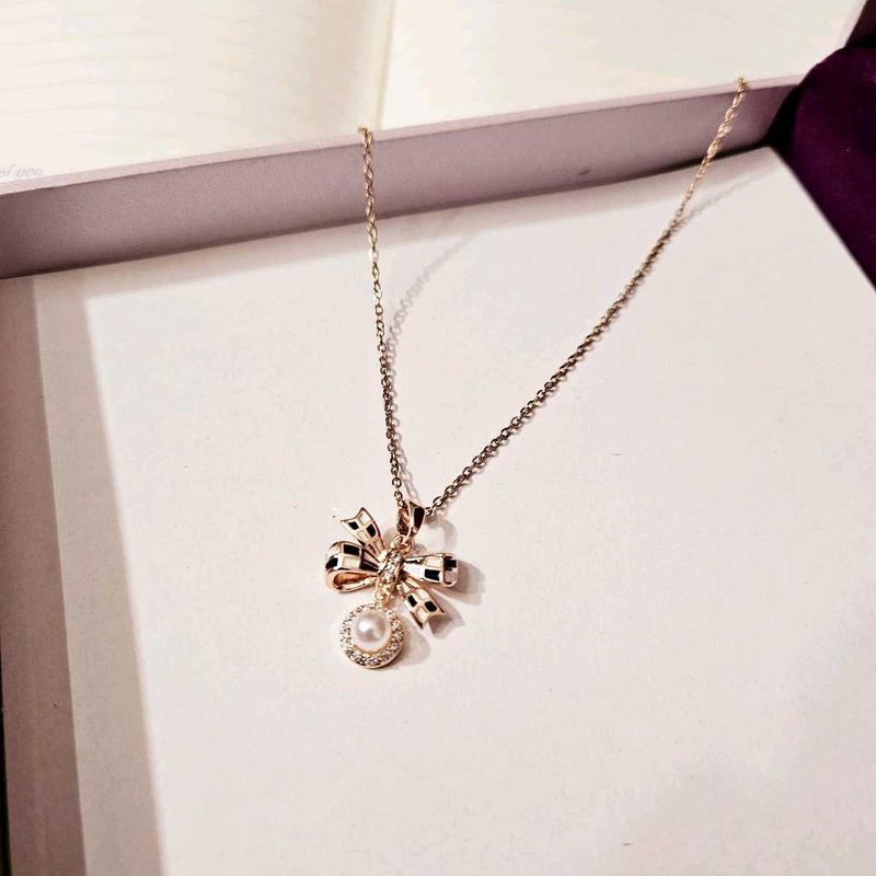 Pearl Bow neckchain